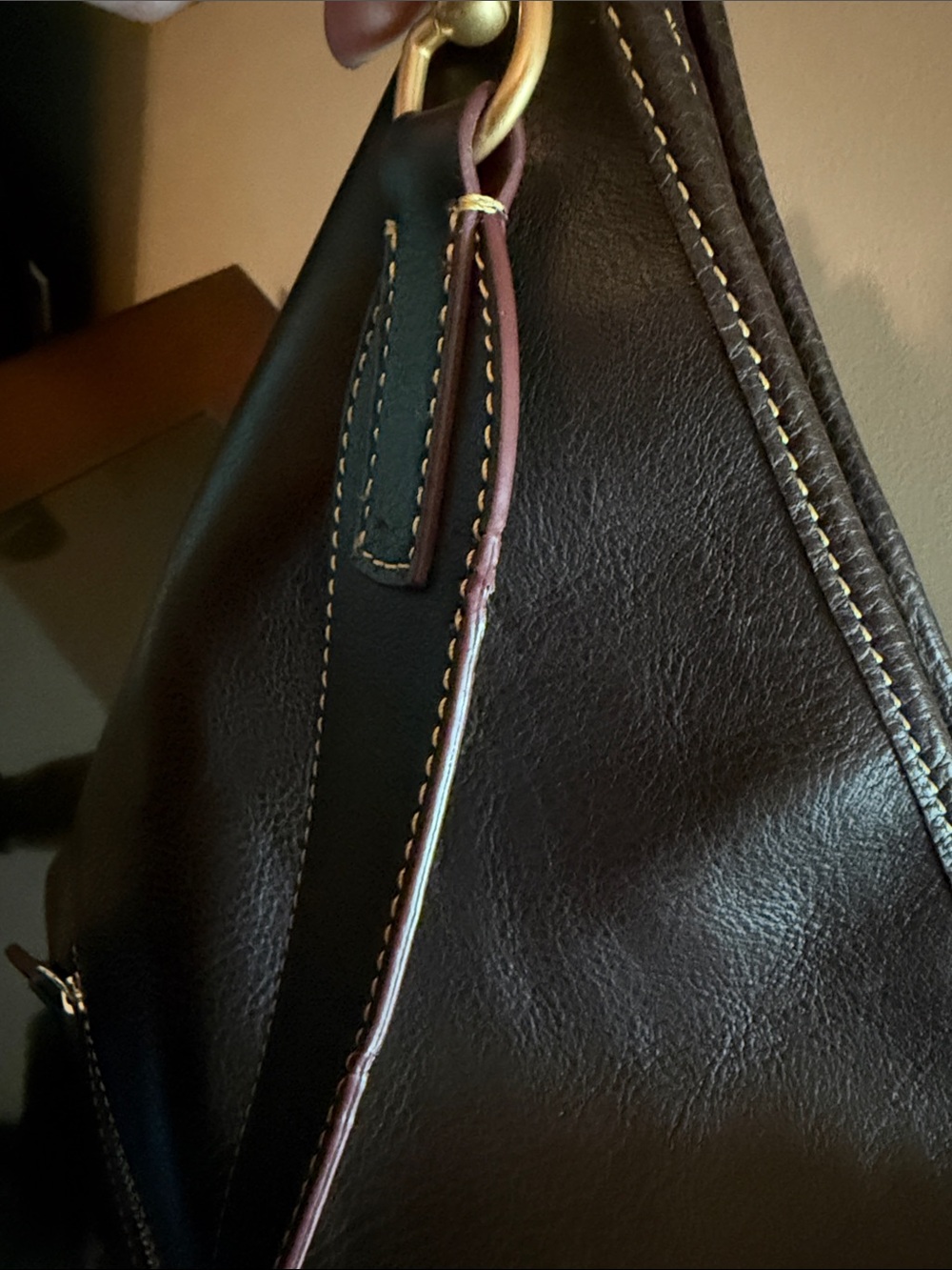 Dooney & Bourke Florentine Camden/Fielding Tmoro Like New - Picture 6 of 13